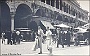 Turiste in piazza delle Erbe anni 30-40(Daniele Zorzi)